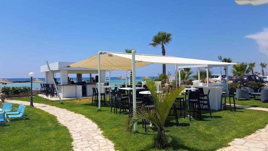 Villaer By The Sea